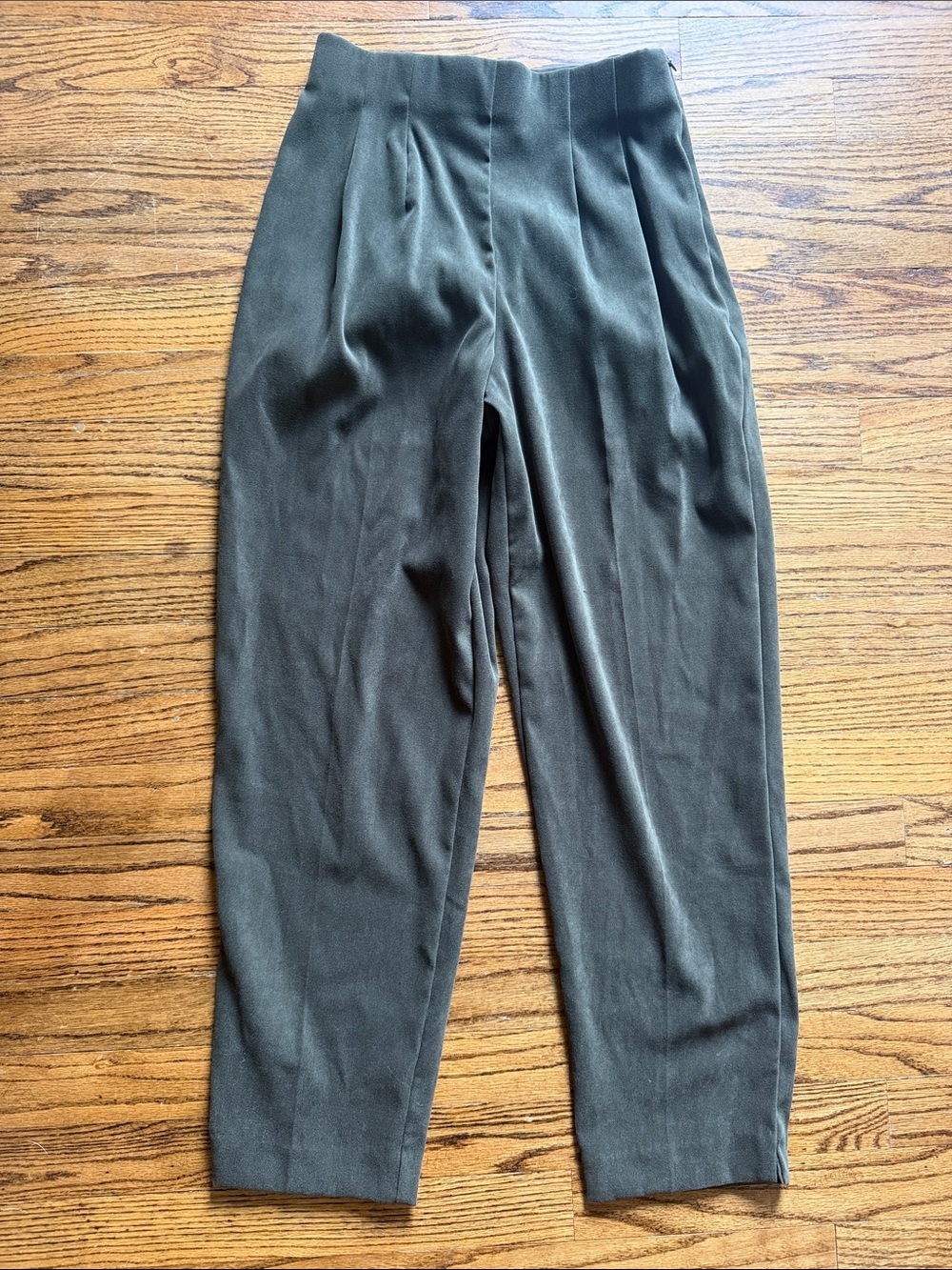 Briggs New York Olive Pleated Tapered Dress Pants